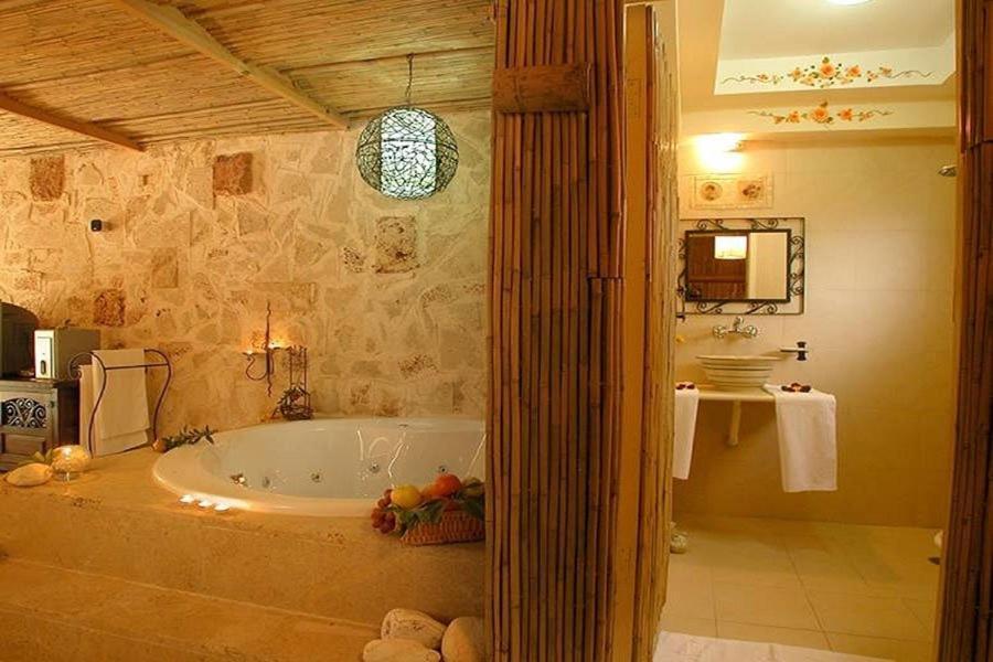 Hotel ביקתפוז וקלמנטינה- מתחם בקתות וסוויטות עם ג'קוזי פרטי ובריכה משותפת Liman Pokój zdjęcie